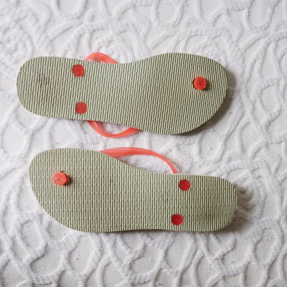 Havaianas Flip Flops - Picture 2 of 2